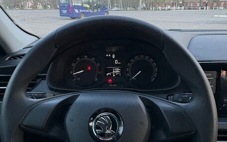 Skoda Rapid II, 2021 год, 1 580 000 рублей, 19 фотография