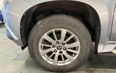 Mitsubishi Pajero Sport III рестайлинг, 2018 год, 1 949 000 рублей, 12 фотография