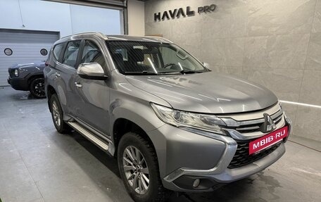 Mitsubishi Pajero Sport III рестайлинг, 2018 год, 1 949 000 рублей, 3 фотография