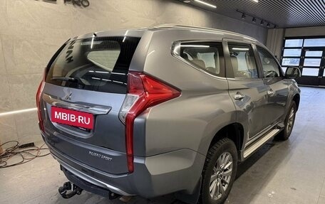 Mitsubishi Pajero Sport III рестайлинг, 2018 год, 1 949 000 рублей, 4 фотография