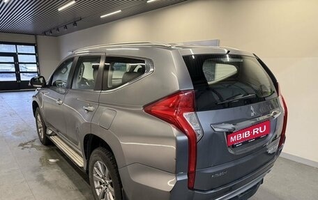 Mitsubishi Pajero Sport III рестайлинг, 2018 год, 1 949 000 рублей, 6 фотография