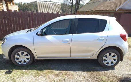 Renault Sandero II рестайлинг, 2017 год, 950 000 рублей, 1 фотография