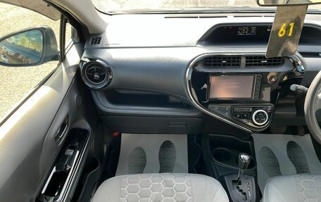 Toyota Aqua I, 2019 год, 1 279 000 рублей, 17 фотография