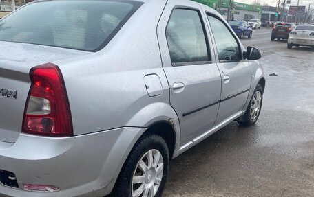 Renault Logan I, 2013 год, 280 000 рублей, 3 фотография