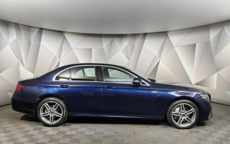 Mercedes-Benz E-Класс, 2019 год, 3 050 000 рублей, 6 фотография