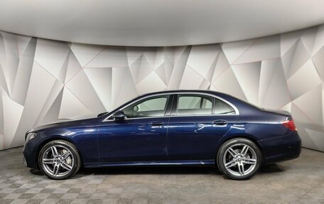 Mercedes-Benz E-Класс, 2019 год, 3 050 000 рублей, 5 фотография