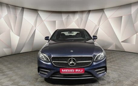 Mercedes-Benz E-Класс, 2019 год, 3 050 000 рублей, 7 фотография