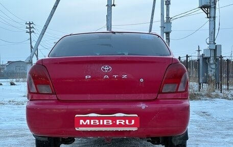 Toyota Platz, 2001 год, 320 000 рублей, 3 фотография