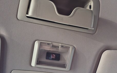 Mitsubishi Outlander III рестайлинг 3, 2018 год, 1 880 000 рублей, 14 фотография