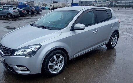 KIA cee'd I рестайлинг, 2010 год, 780 000 рублей, 2 фотография