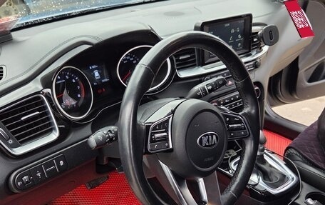 KIA cee'd III, 2018 год, 1 800 000 рублей, 13 фотография