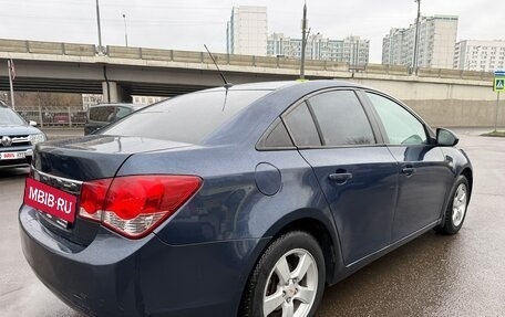 Chevrolet Cruze II, 2010 год, 645 000 рублей, 8 фотография