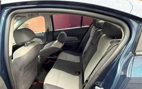 Chevrolet Cruze II, 2010 год, 645 000 рублей, 16 фотография