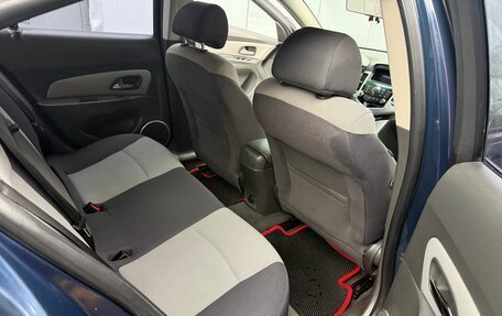 Chevrolet Cruze II, 2010 год, 645 000 рублей, 13 фотография