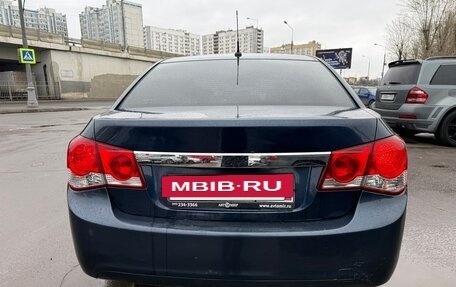 Chevrolet Cruze II, 2010 год, 645 000 рублей, 10 фотография