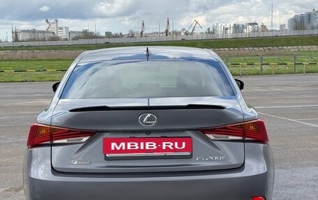 Lexus IS III, 2017 год, 2 900 000 рублей, 5 фотография