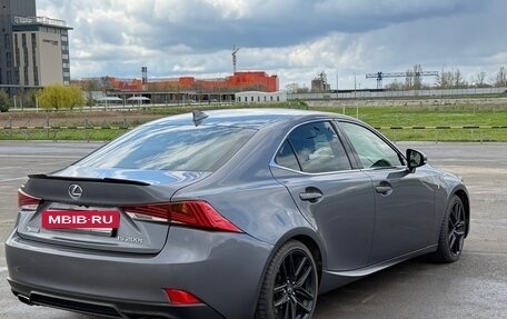 Lexus IS III, 2017 год, 2 900 000 рублей, 7 фотография