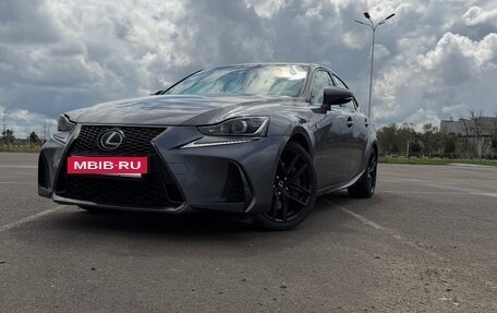 Lexus IS III, 2017 год, 2 900 000 рублей, 9 фотография