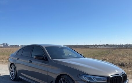 BMW 5 серия, 2020 год, 6 890 000 рублей, 2 фотография