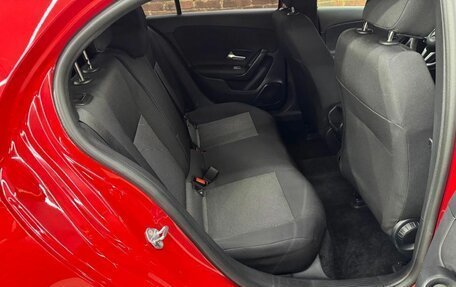 Mercedes-Benz A-Класс, 2019 год, 2 090 000 рублей, 11 фотография