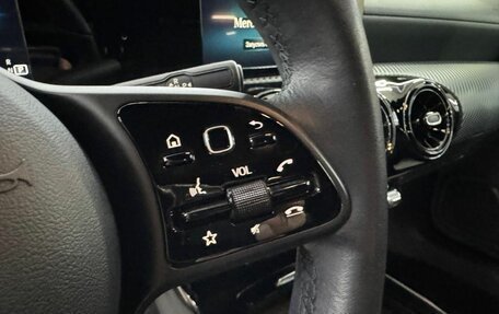 Mercedes-Benz A-Класс, 2019 год, 2 090 000 рублей, 15 фотография