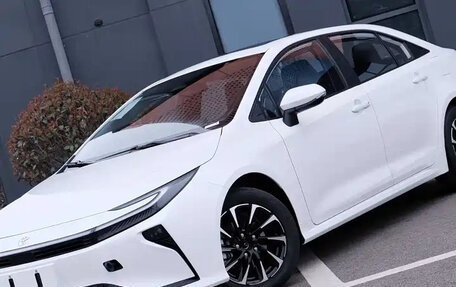 Toyota Corolla, 2026 год, 2 600 000 рублей, 2 фотография