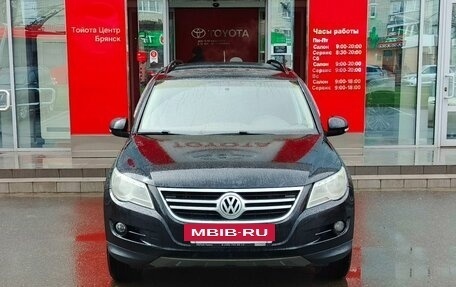 Volkswagen Tiguan I, 2010 год, 1 000 000 рублей, 2 фотография