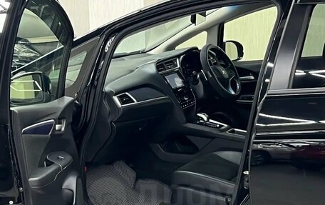 Honda Shuttle II, 2017 год, 1 347 000 рублей, 22 фотография