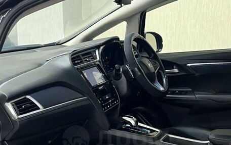 Honda Shuttle II, 2017 год, 1 347 000 рублей, 23 фотография