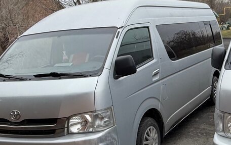 Toyota HiAce H200, 2008 год, 1 600 000 рублей, 1 фотография