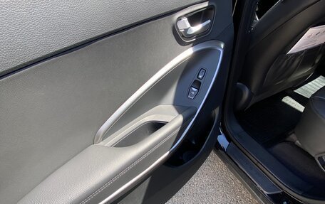 Hyundai Santa Fe III рестайлинг, 2017 год, 2 800 000 рублей, 13 фотография