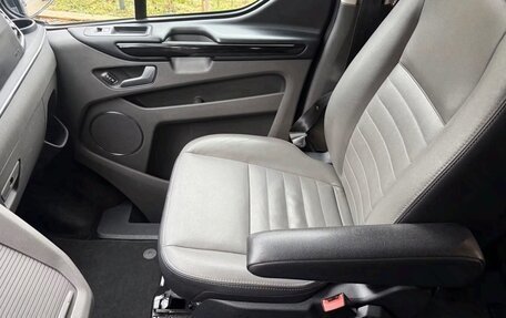 Ford Tourneo Custom I рестайлинг, 2021 год, 2 820 000 рублей, 12 фотография