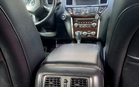 Nissan Pathfinder, 2015 год, 1 700 000 рублей, 7 фотография