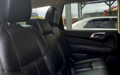 Nissan Pathfinder, 2015 год, 1 700 000 рублей, 12 фотография