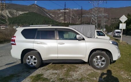 Toyota Land Cruiser Prado 150 рестайлинг 2, 2015 год, 3 700 000 рублей, 9 фотография