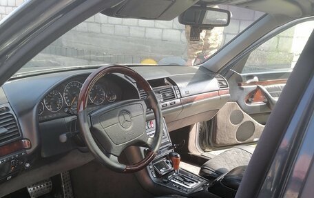 Mercedes-Benz S-Класс, 1996 год, 900 000 рублей, 2 фотография