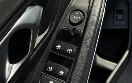 BMW 3 серия, 2021 год, 3 000 000 рублей, 12 фотография