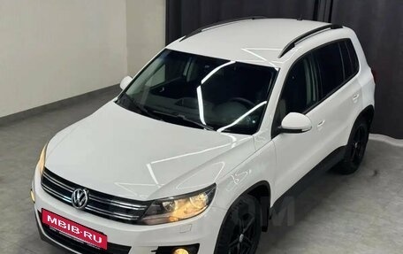 Volkswagen Tiguan I, 2011 год, 817 000 рублей, 6 фотография