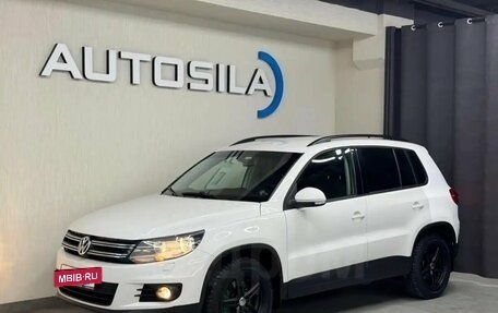Volkswagen Tiguan I, 2011 год, 817 000 рублей, 2 фотография