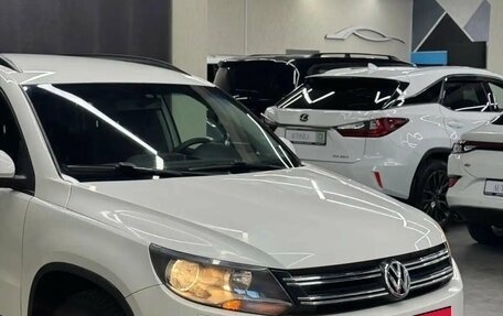 Volkswagen Tiguan I, 2011 год, 817 000 рублей, 10 фотография