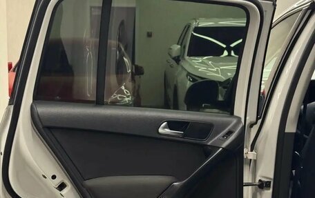 Volkswagen Tiguan I, 2011 год, 817 000 рублей, 30 фотография