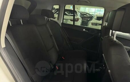Volkswagen Tiguan I, 2011 год, 817 000 рублей, 27 фотография