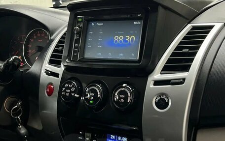 Mitsubishi Pajero Sport II рестайлинг, 2010 год, 1 597 000 рублей, 15 фотография