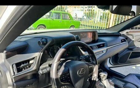 Lexus ES VII, 2018 год, 3 700 000 рублей, 20 фотография