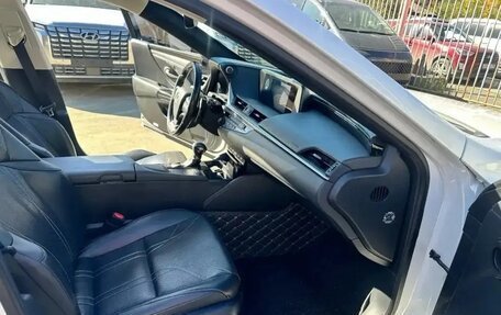 Lexus ES VII, 2018 год, 3 700 000 рублей, 24 фотография