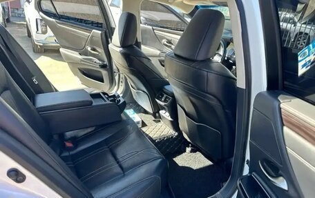 Lexus ES VII, 2018 год, 3 700 000 рублей, 25 фотография