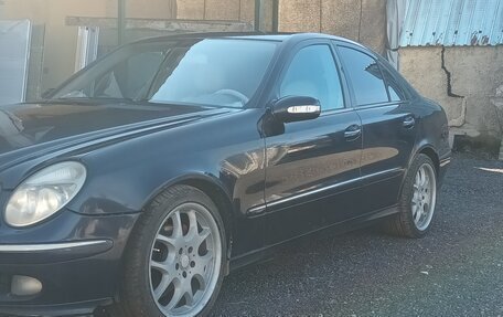 Mercedes-Benz E-Класс, 2004 год, 655 000 рублей, 2 фотография