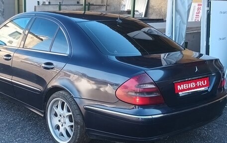 Mercedes-Benz E-Класс, 2004 год, 655 000 рублей, 8 фотография