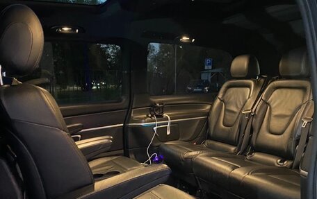 Mercedes-Benz V-Класс, 2018 год, 3 500 000 рублей, 3 фотография