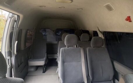 Toyota HiAce H200, 2008 год, 1 600 000 рублей, 2 фотография